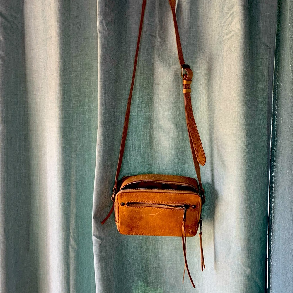FRYE Leather Camera Bag // Crossbody Bag